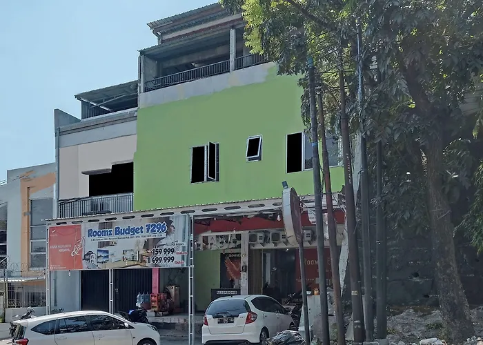 Oyo Life 92877 Hotel Rainbow 7296 Semarang